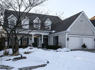 732 Fairfield Ct, Westmont, IL