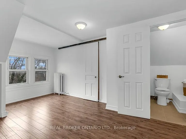 100 Dunsmure Rd #2 — Photo 10