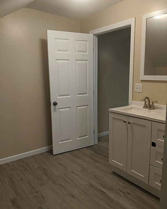 Bathroom-Apt C