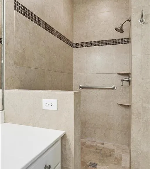 5657 Whisperwood Blvd #204 — Photo 21