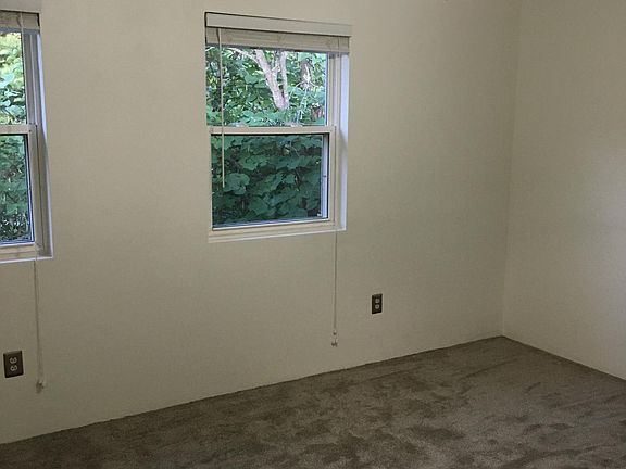 4th image of 100 Park St #94