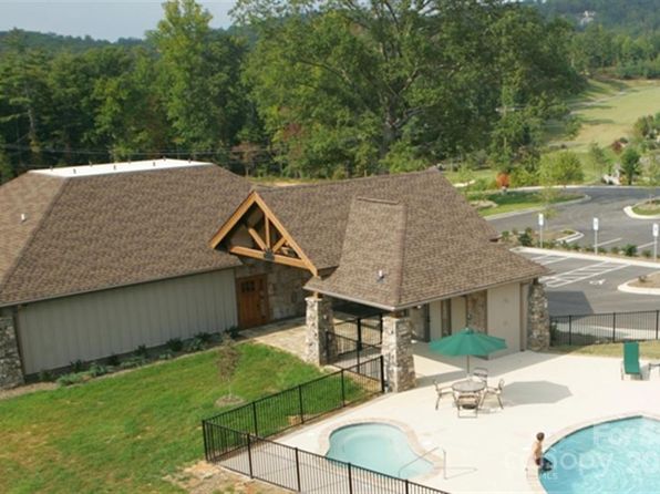 185 Sports Village Dr, Hendersonville, NC 28739