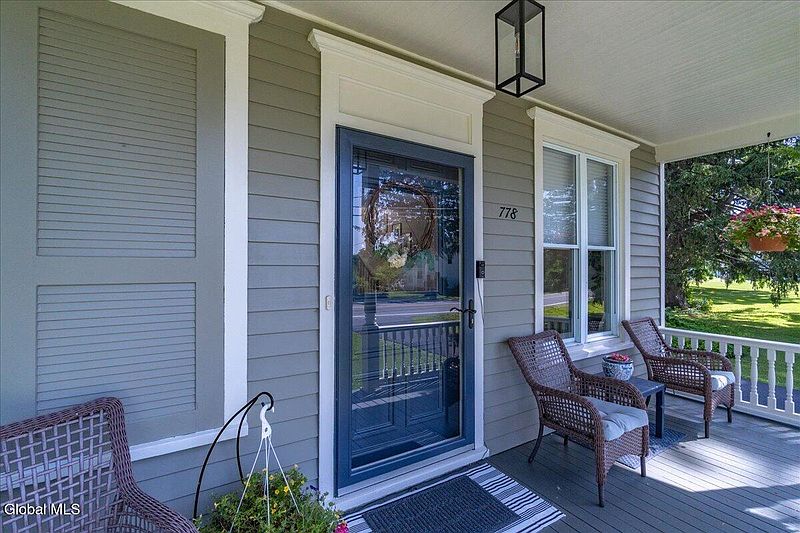 3rd image of 778 Charlton Road