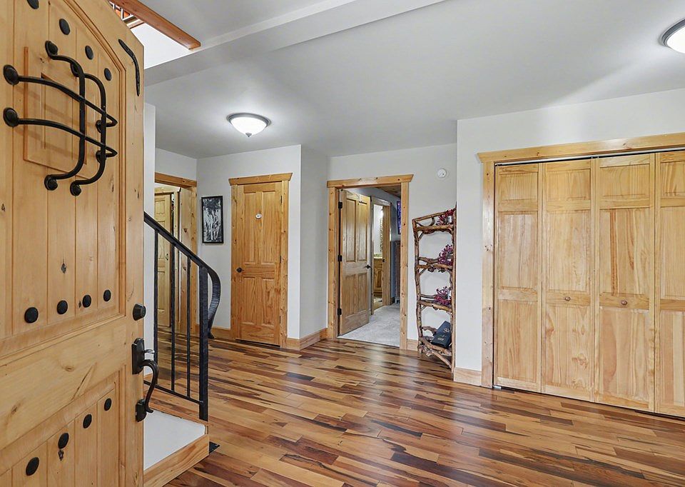 7th image of this home