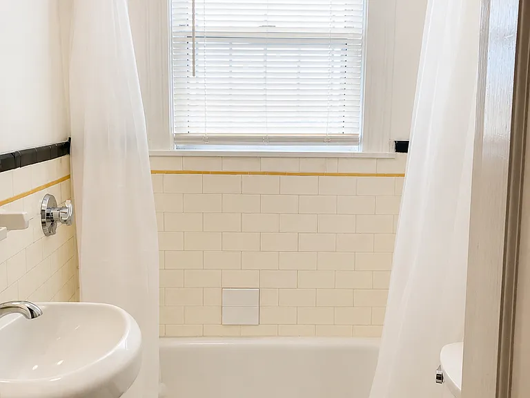 21 Kemper St #4 — Photo 6