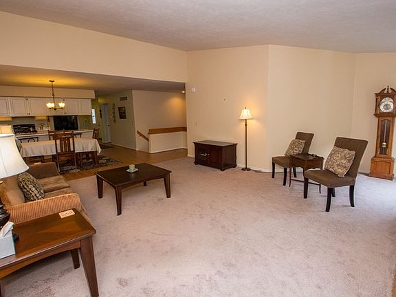 3rd image of 1707 Woodfield Ct