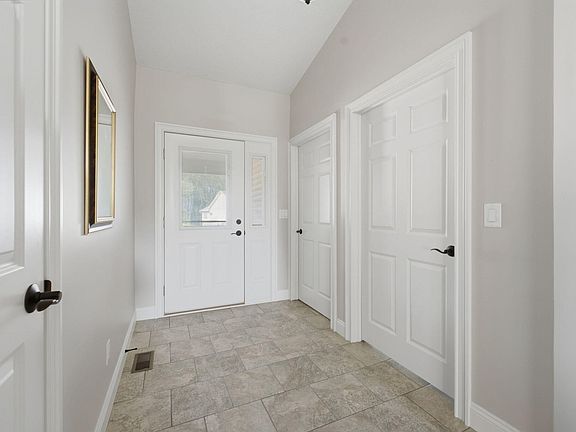 4th image of 3302 Anastasia Pl