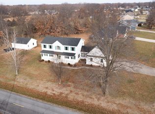 829 McKinsey Pl, Moberly, MO 65270