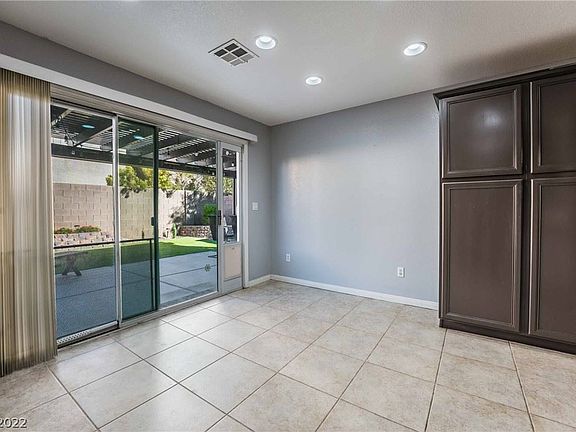 5th image of 9126 Cedar Door Ave