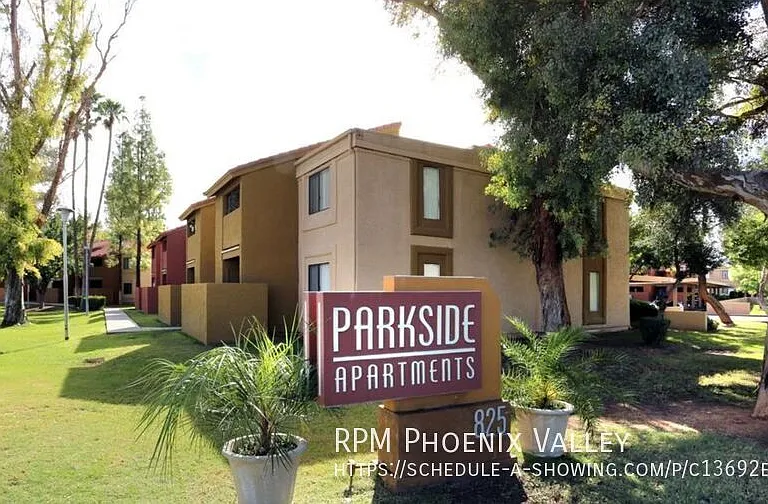 Parkside Apartments — Photo 99