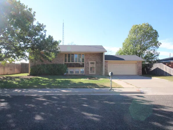 105 Fir St, Hereford, TX 79045