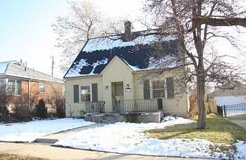 1st image of 1562 E Browning Ave