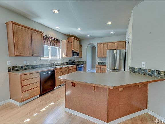 5th image of 13906 172nd Street Ct E