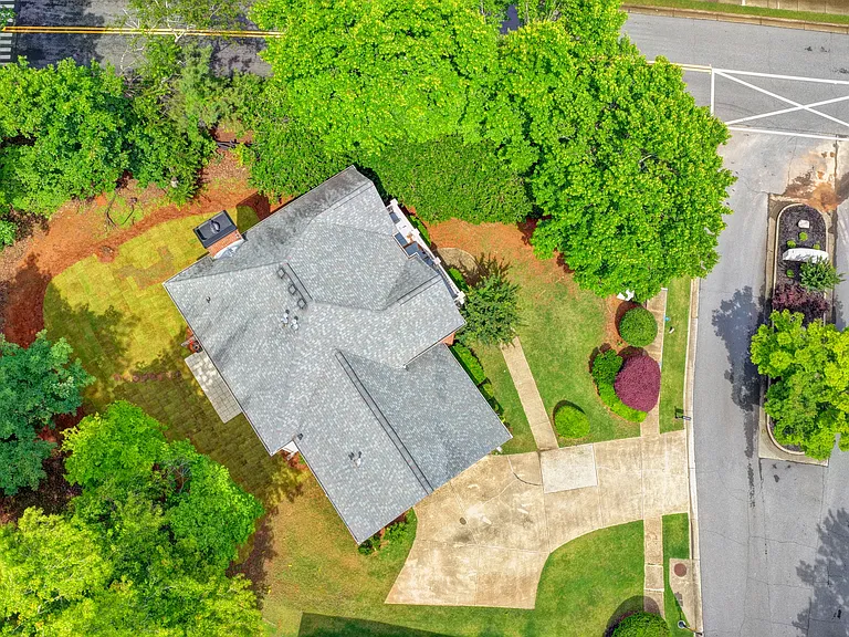 2051 Crown Vetch Ln — Photo 74