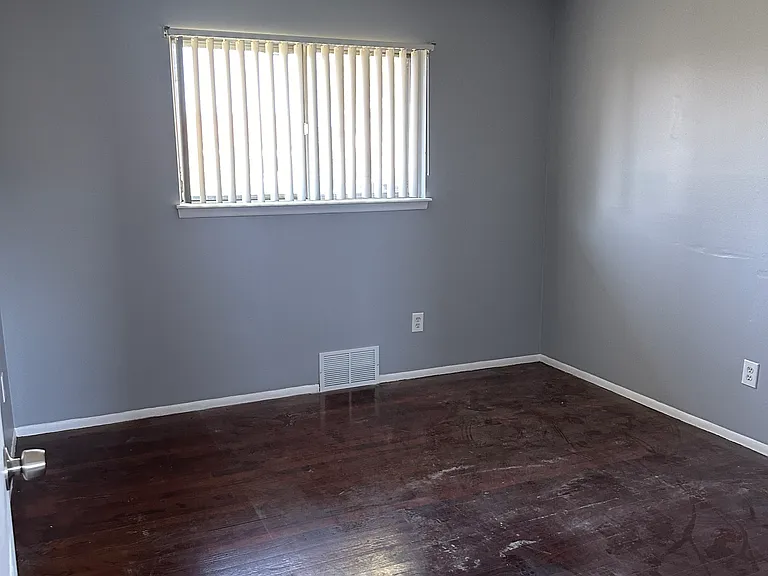 10551 N Oak Dr — Photo 9