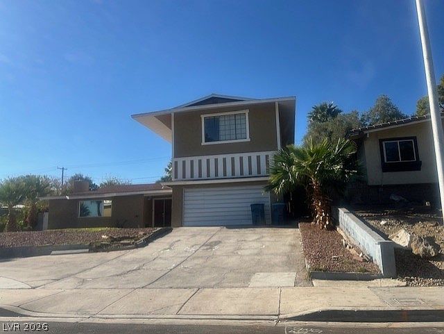 1st image of 1904 Chapman Dr