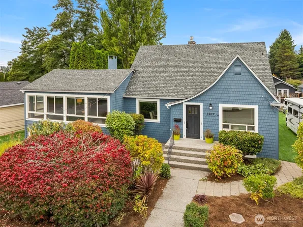 1217 E Washington Avenue, Burlington, WA 98233