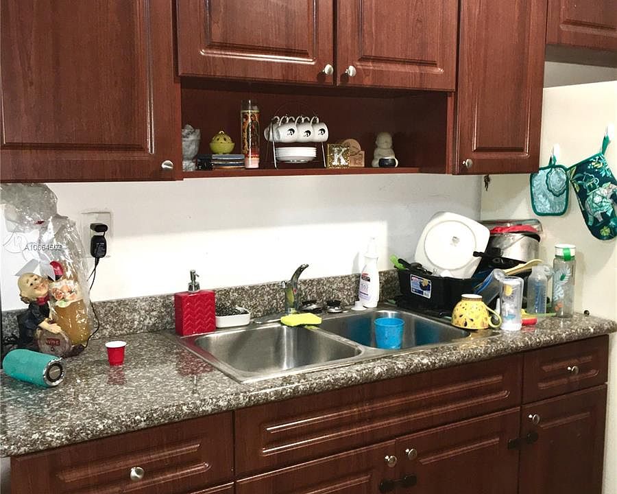 1st image of 6911 E Bay Dr #5