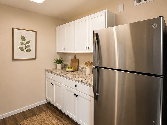 5th image of 1630 Seminole Ave NW #1
