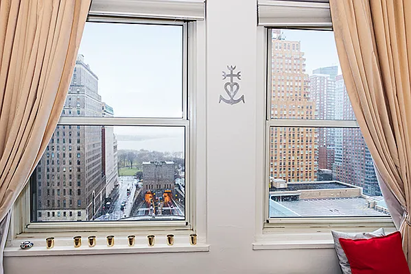 Rented by R New York | media 4