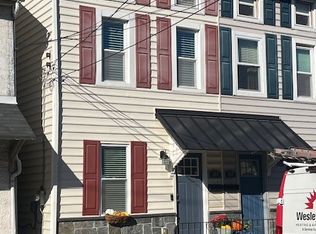 304 Buchanan St, Phoenixville, PA 19460