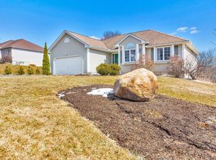 15 Scenic Rd, Westfield, MA 01085