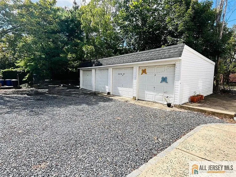17 Elm Ct #D — Photo 11