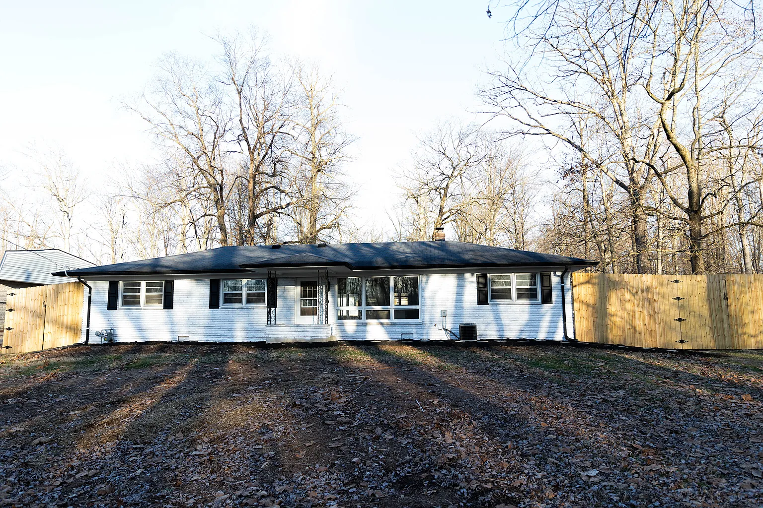 2051 S Post Rd photo 1