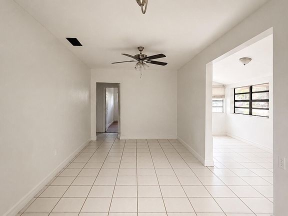 4th image of 445 NE 163RD Street