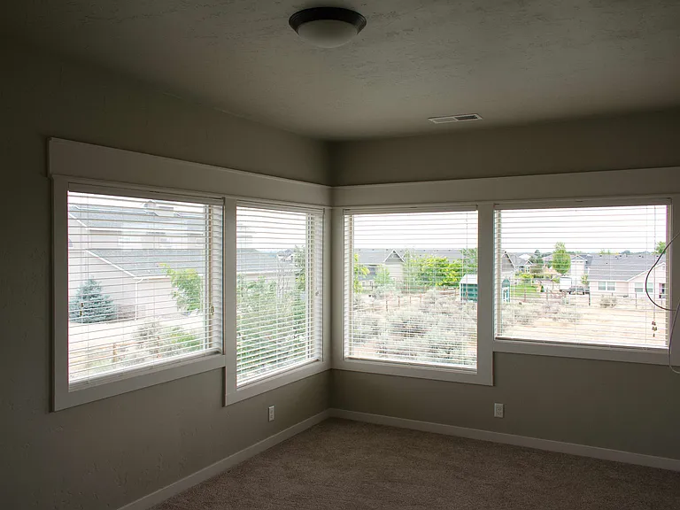 24387 Tombstone Ridge Ct — Photo 8