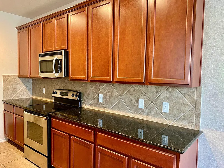 6407 Densberry Ln — Photo 9