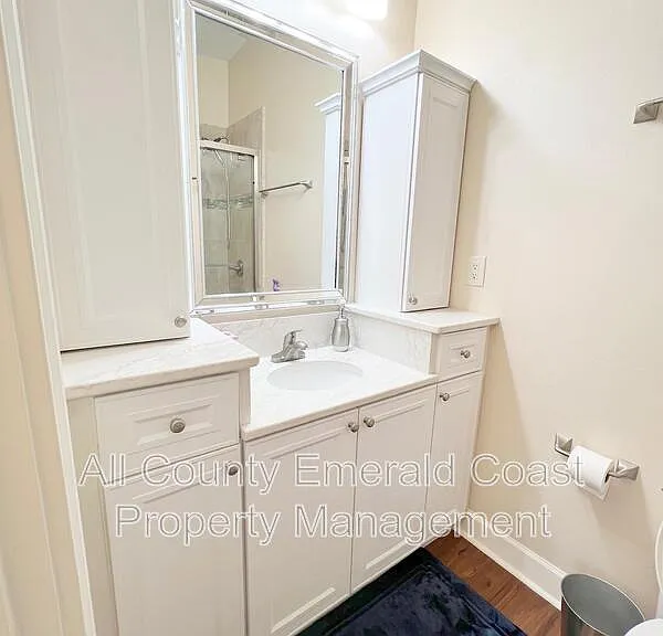 420 Oak Harbour Ln #201 — Photo 35