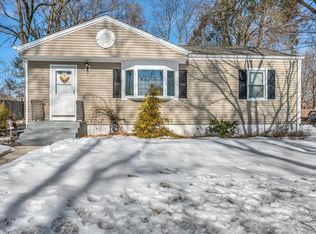 571 Woodin St, Hamden, CT 06514