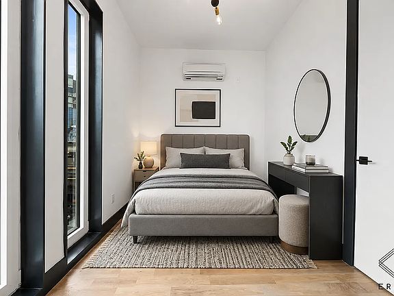 3rd image of 7 Melrose St #4B