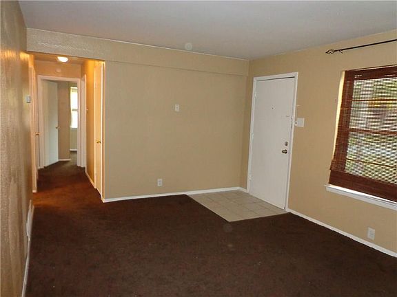 3rd image of 2211 Loyce Dr