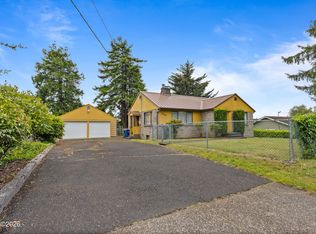 340 NE 8th St, Newport, OR 97365