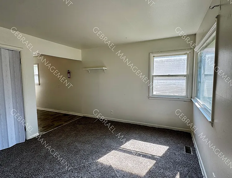 3123 Bennett Ave — Photo 11