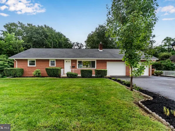 531 Hamilton St, Carlisle, PA 17013