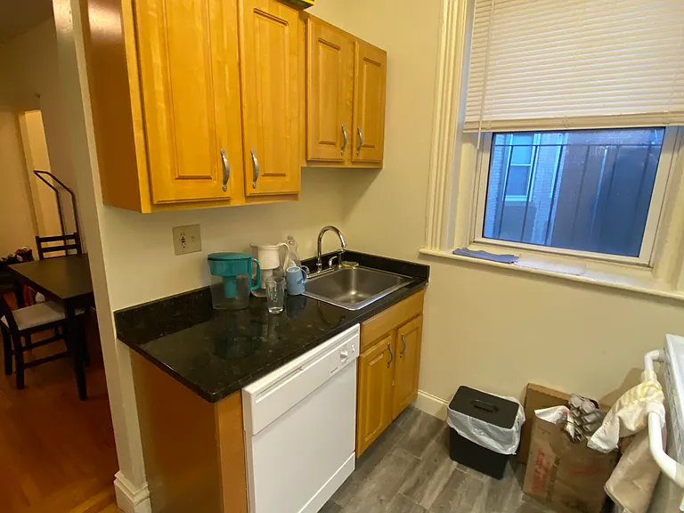 108 Jersey St #14 — Photo 8