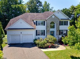 6 Mccune Ct, West Orange Twp., NJ 07052