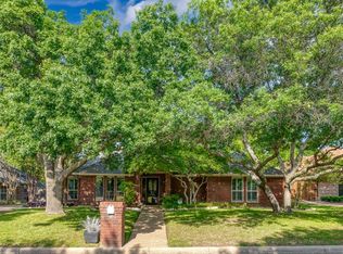 6925 Brookvale Rd, Fort Worth, TX 76132