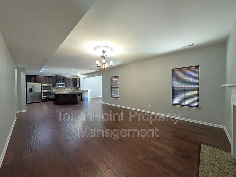 209 Weavers Glenn Pl — Photo 12