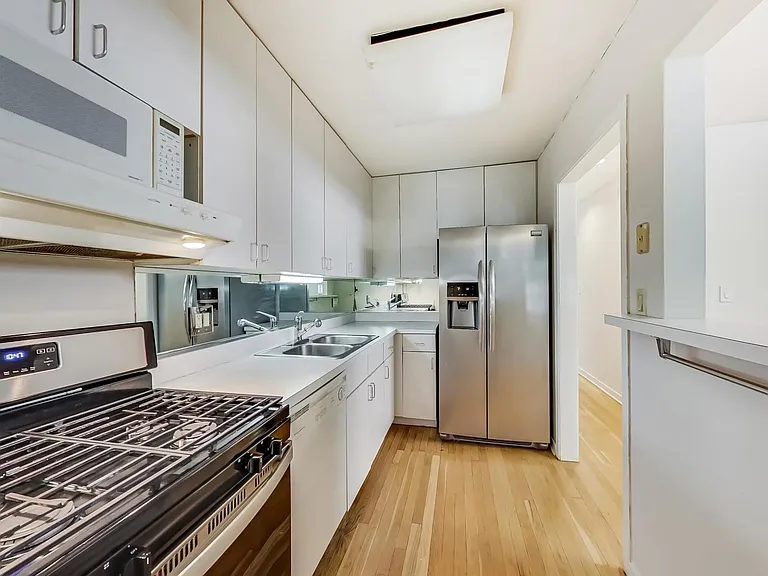 929 W Wrightwood Ave #A — Photo 6