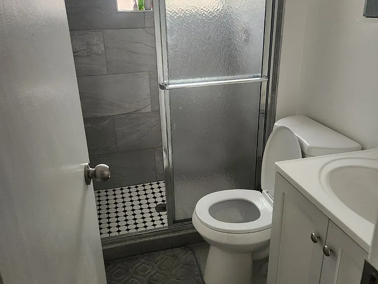2733 N 73rd Ave #2 — Photo 8
