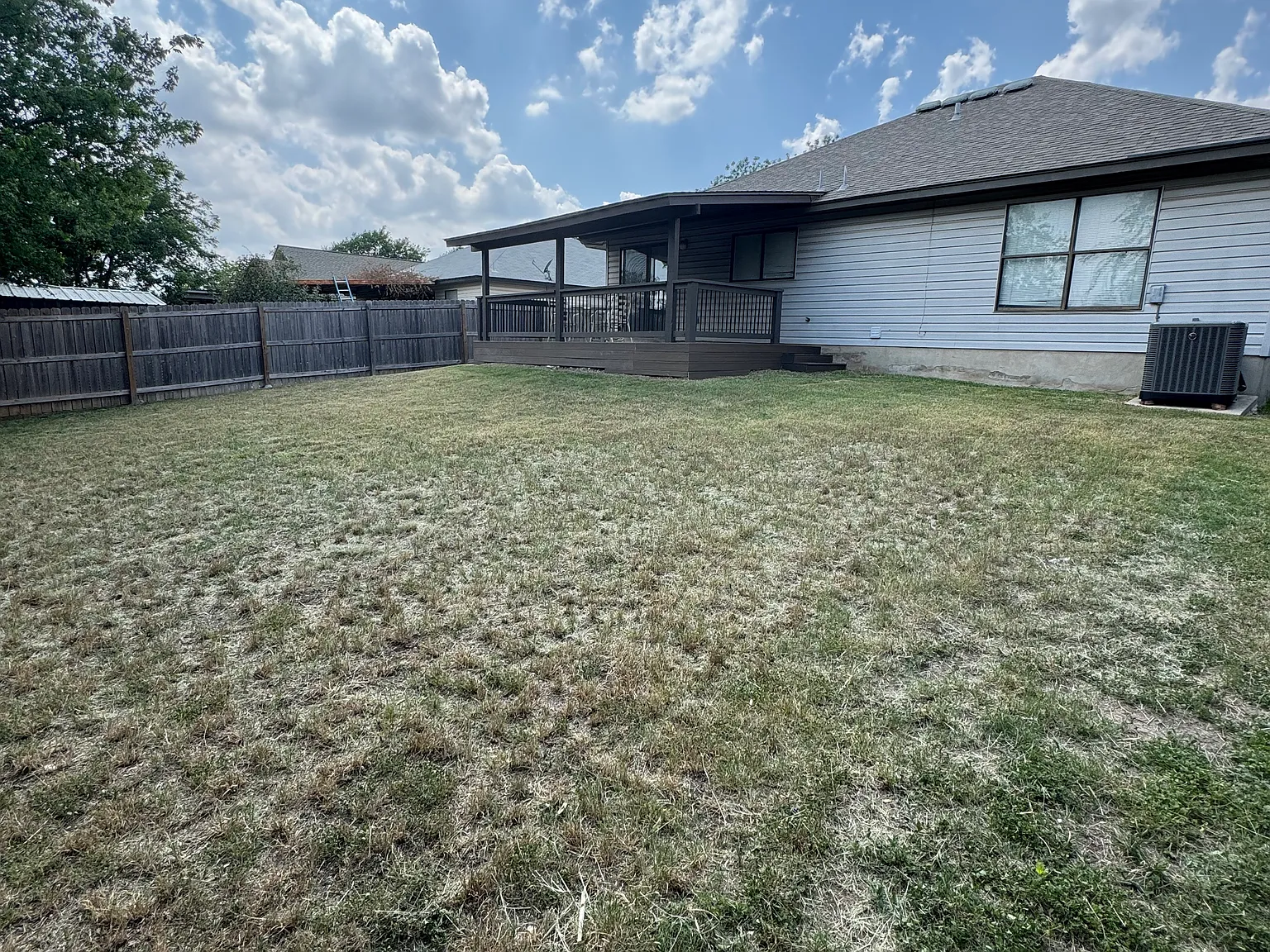 3 bed, 1467 sqft, $1,650 — Photo 2