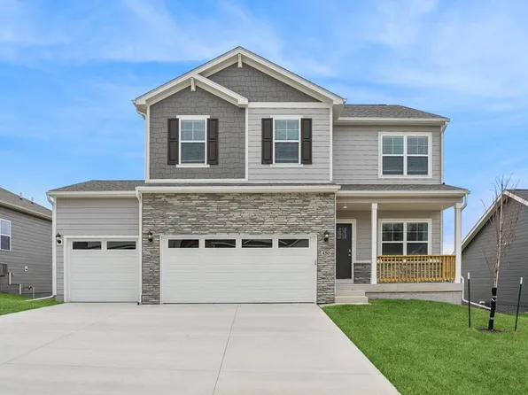 303 39th St SW, Altoona, IA 50009