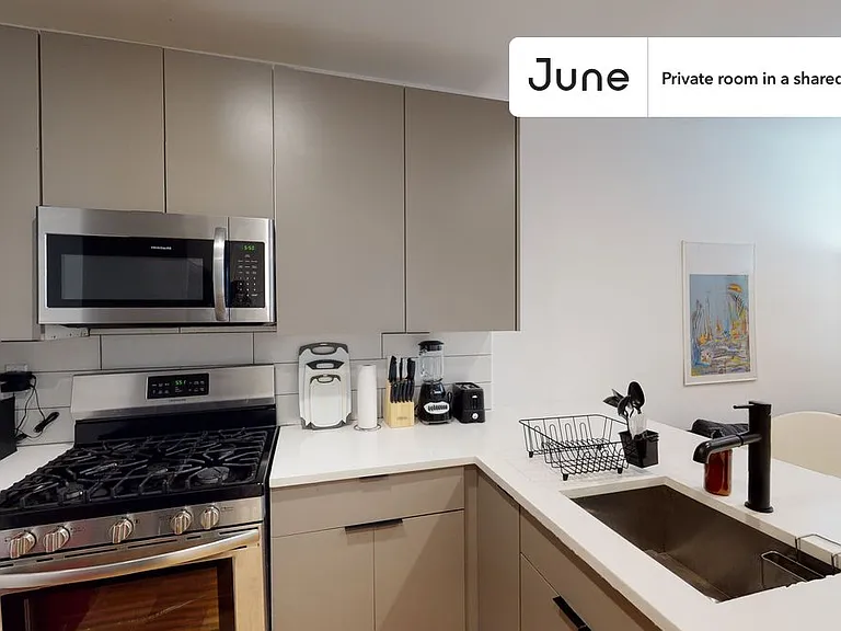 791 Onderdonk Ave #D — Photo 4