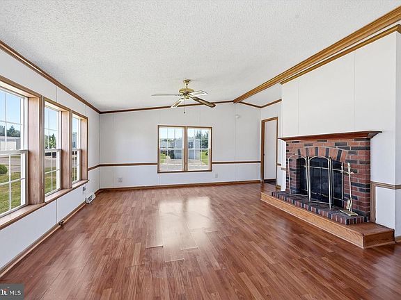 3rd image of 1816 Sonya Way #571