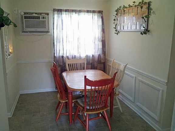 5th image of 2442 S Bolton Ave