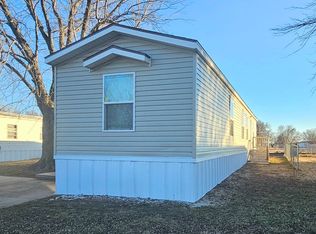 2233 E Maywood St, Wichita, KS 67216